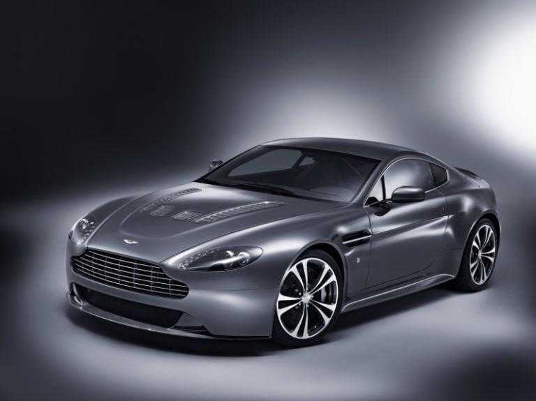 Aston Martin DBS 2007-2012