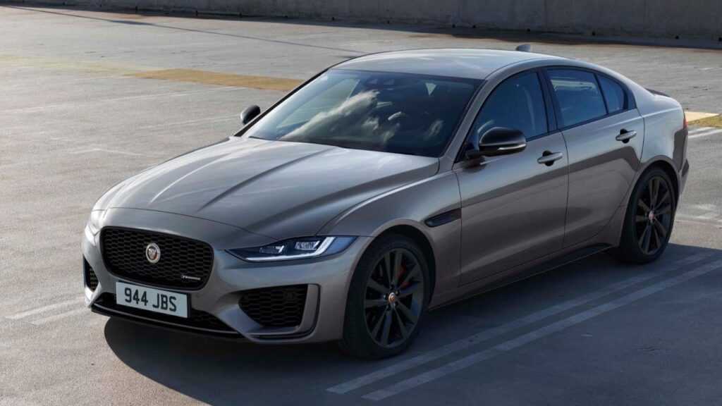 Jaguar Xe (2021 – 2025)