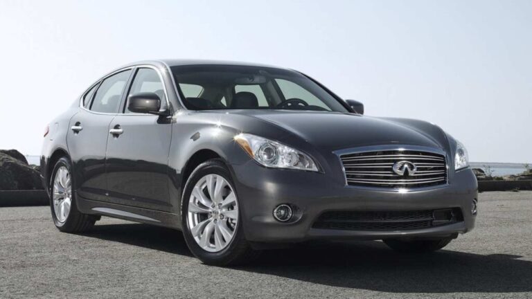 Infiniti M30 (2009 – 2013)