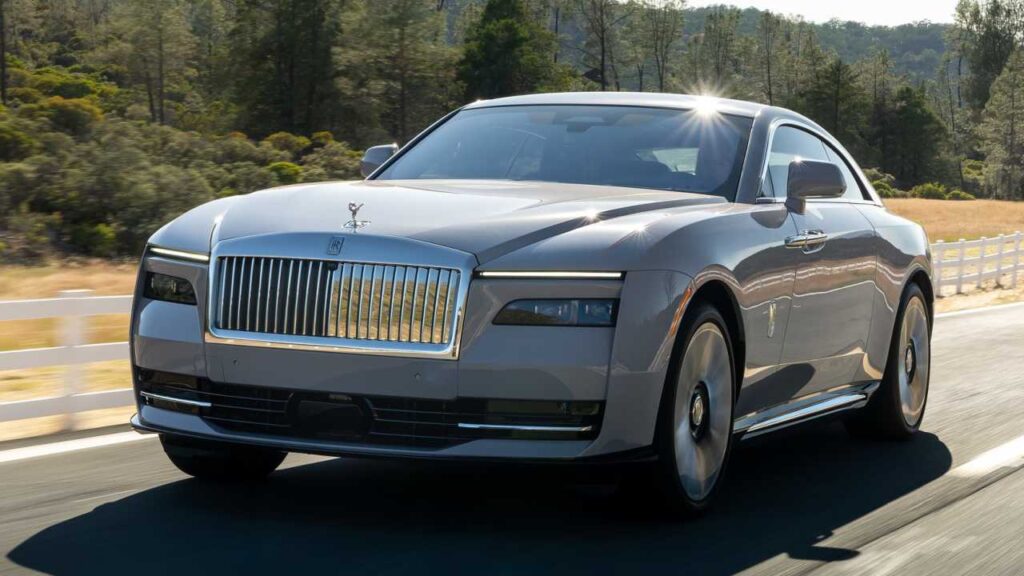 Rappels : Rolls-Royce 3 Rolls Royce Spectre (2023 – 2024)